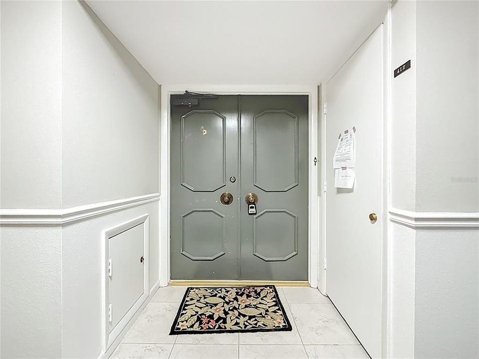 На продажу: $369,000 (2 спален, 2 ванн, 1385 Квадратных фут)