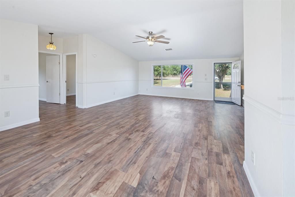 На продажу: $269,000 (3 спален, 2 ванн, 1440 Квадратных фут)