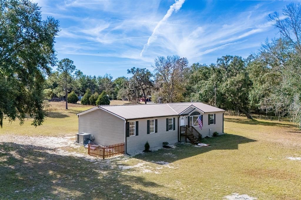 На продажу: $269,000 (3 спален, 2 ванн, 1440 Квадратных фут)