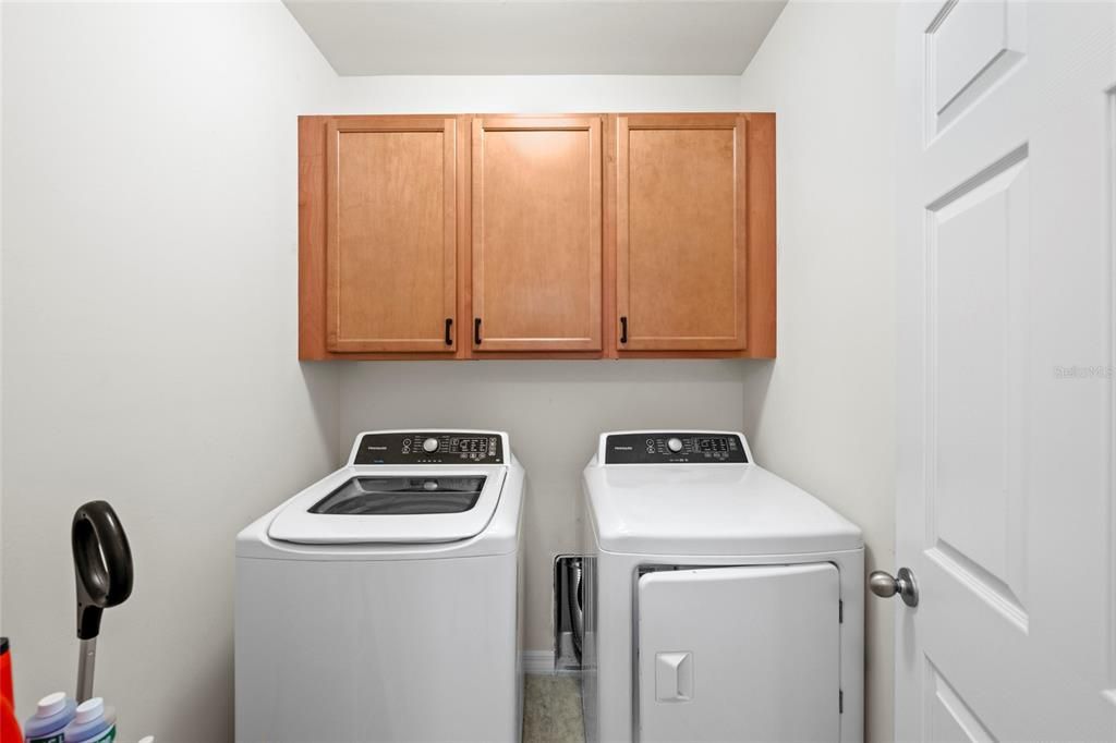 For Sale: $350,000 (3 beds, 2 baths, 1676 Square Feet)