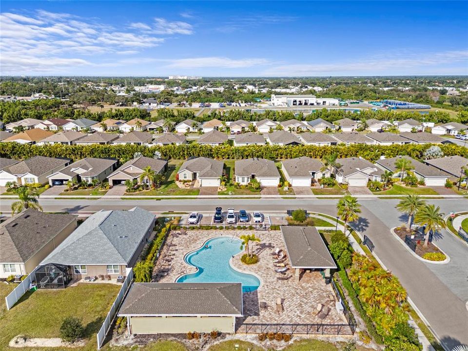 For Sale: $350,000 (3 beds, 2 baths, 1676 Square Feet)