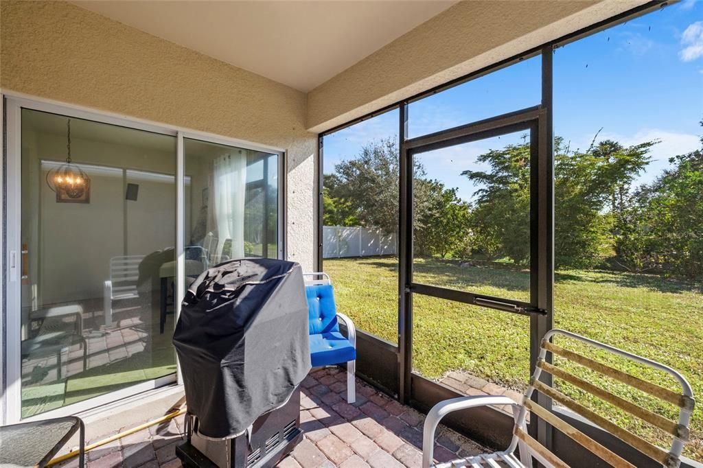 For Sale: $350,000 (3 beds, 2 baths, 1676 Square Feet)