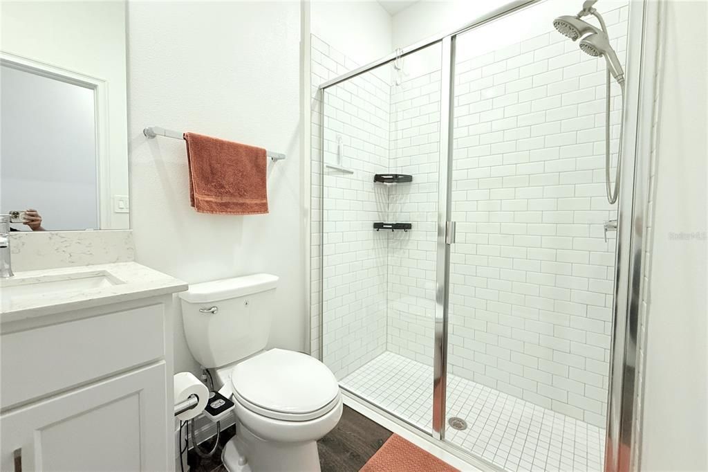 На продажу: $649,900 (4 спален, 3 ванн, 2071 Квадратных фут)