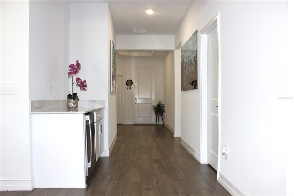 На продажу: $649,900 (4 спален, 3 ванн, 2071 Квадратных фут)