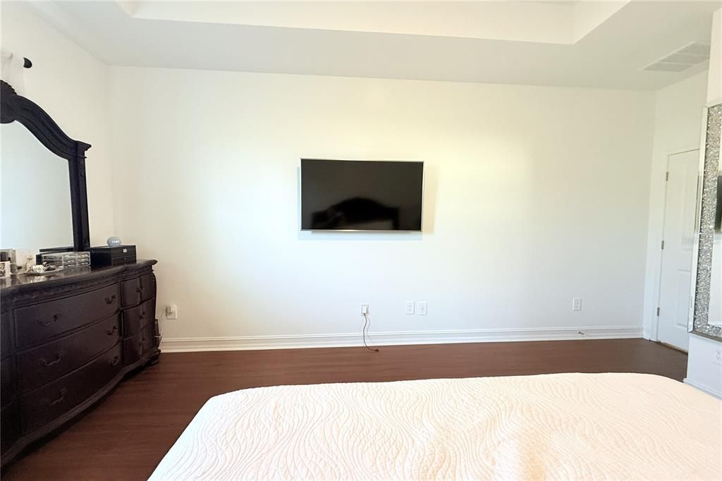 На продажу: $649,900 (4 спален, 3 ванн, 2071 Квадратных фут)