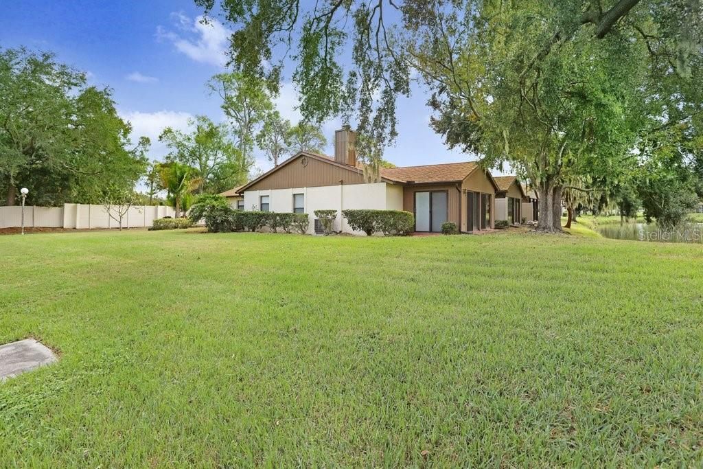 For Sale: $325,000 (2 beds, 2 baths, 1451 Square Feet)