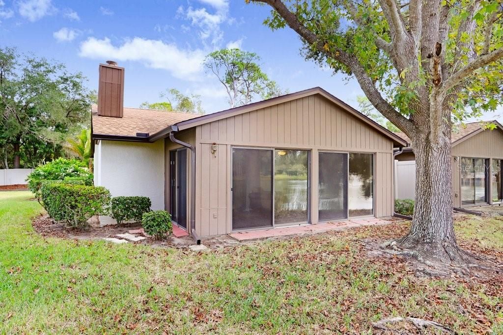 For Sale: $325,000 (2 beds, 2 baths, 1451 Square Feet)