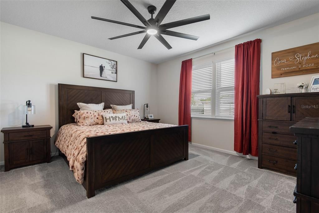 For Rent: $3,100 (4 beds, 3 baths, 2066 Square Feet)