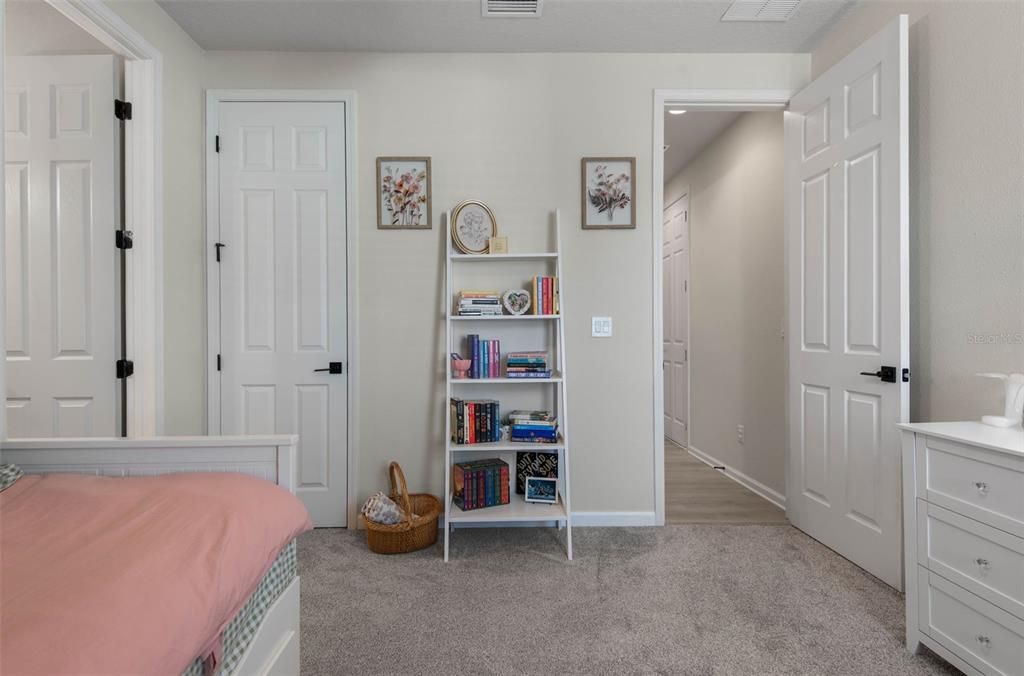 For Rent: $3,100 (4 beds, 3 baths, 2066 Square Feet)