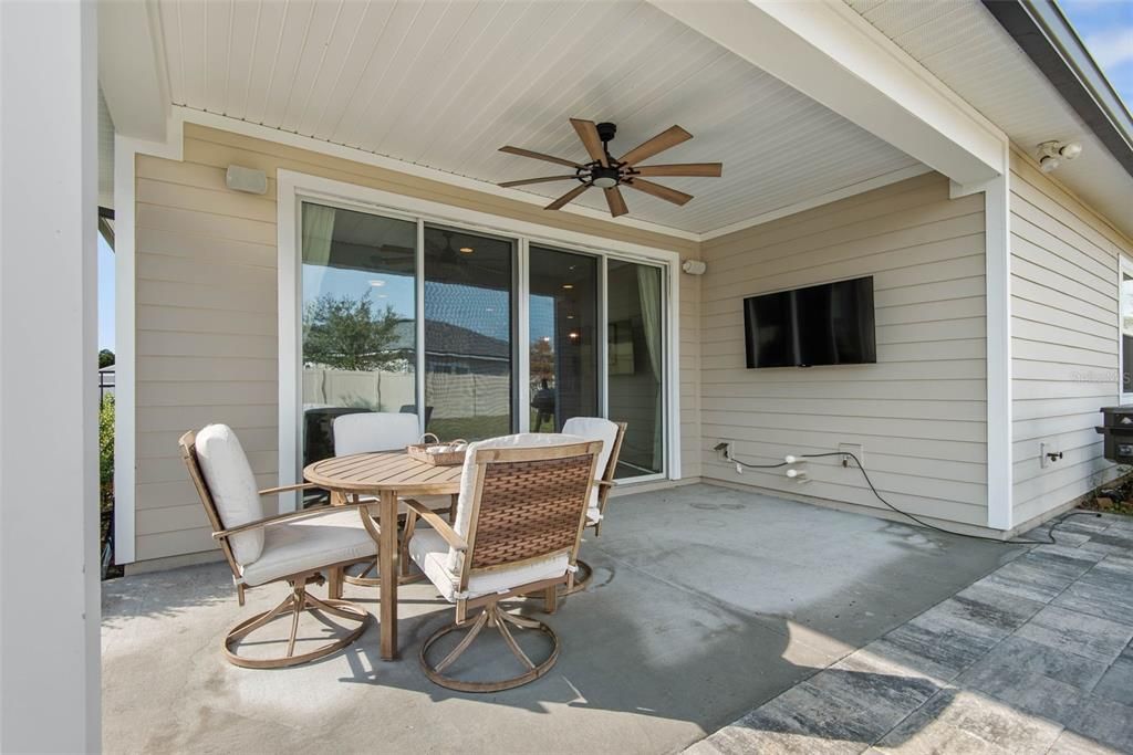 For Rent: $3,100 (4 beds, 3 baths, 2066 Square Feet)