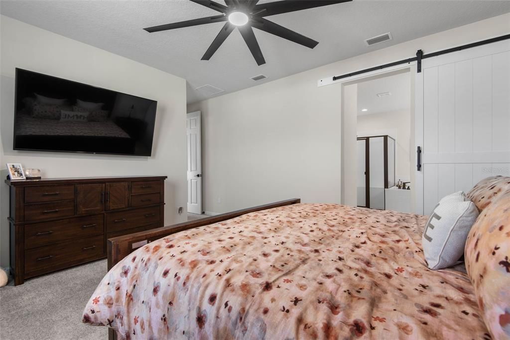 For Rent: $3,100 (4 beds, 3 baths, 2066 Square Feet)