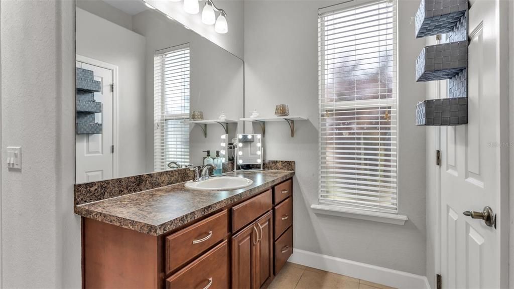 待售: $499,999 (4 贝兹, 3 浴室, 2339 平方英尺)