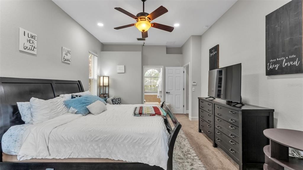 待售: $499,999 (4 贝兹, 3 浴室, 2339 平方英尺)