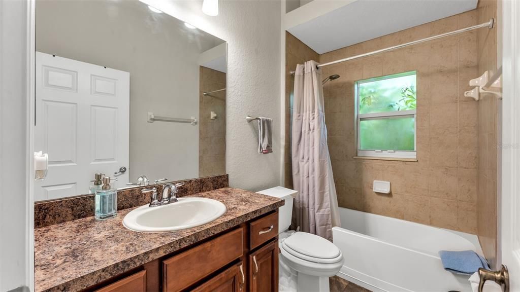 待售: $499,999 (4 贝兹, 3 浴室, 2339 平方英尺)