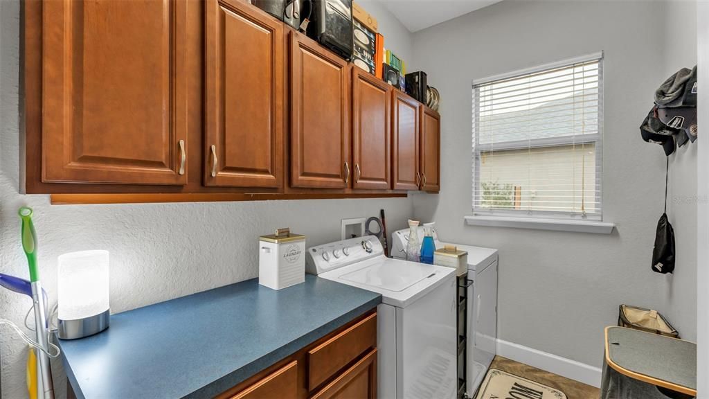 待售: $499,999 (4 贝兹, 3 浴室, 2339 平方英尺)