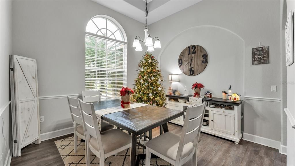 待售: $499,999 (4 贝兹, 3 浴室, 2339 平方英尺)