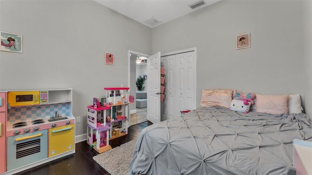 待售: $499,999 (4 贝兹, 3 浴室, 2339 平方英尺)