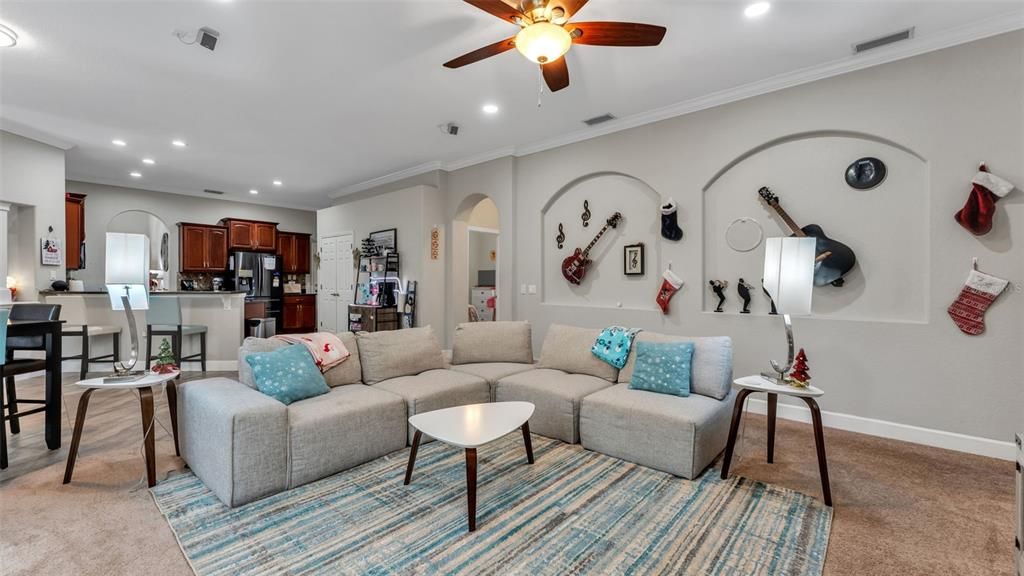 待售: $499,999 (4 贝兹, 3 浴室, 2339 平方英尺)