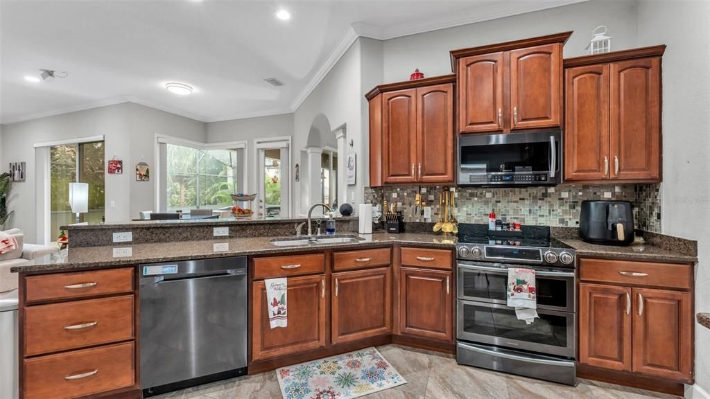 待售: $499,999 (4 贝兹, 3 浴室, 2339 平方英尺)