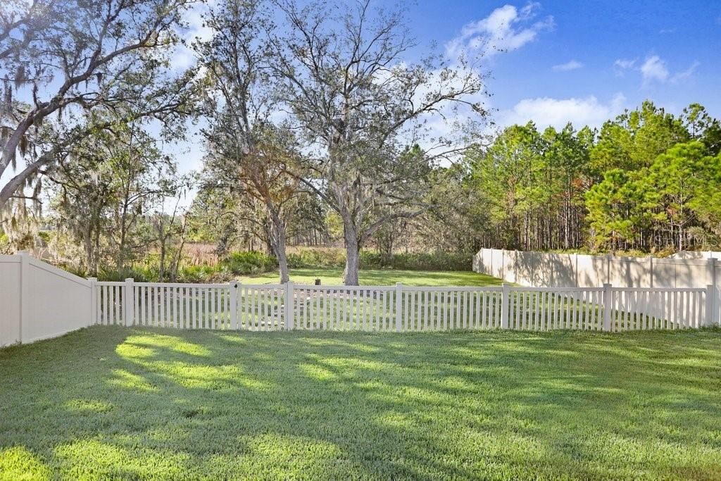 For Sale: $595,000 (6 beds, 3 baths, 3092 Square Feet)