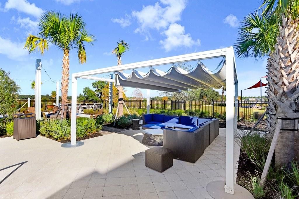 For Sale: $595,000 (6 beds, 3 baths, 3092 Square Feet)