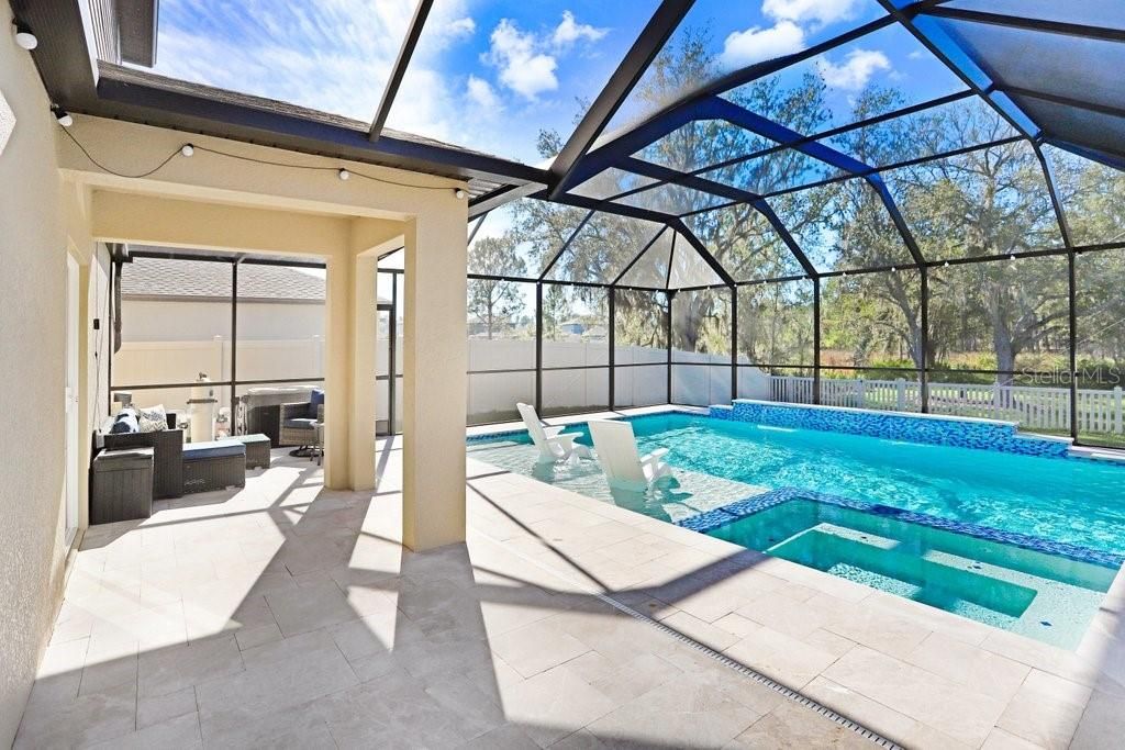 For Sale: $595,000 (6 beds, 3 baths, 3092 Square Feet)