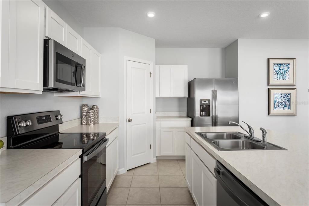 En Venta: $317,000 (3 camas, 2 baños, 1452 Pies cuadrados)