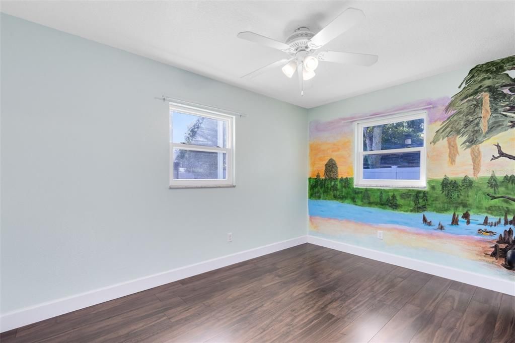 Activo con contrato: $364,000 (4 camas, 2 baños, 1535 Pies cuadrados)