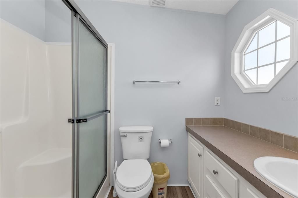 For Sale: $165,000 (2 beds, 2 baths, 1008 Square Feet)