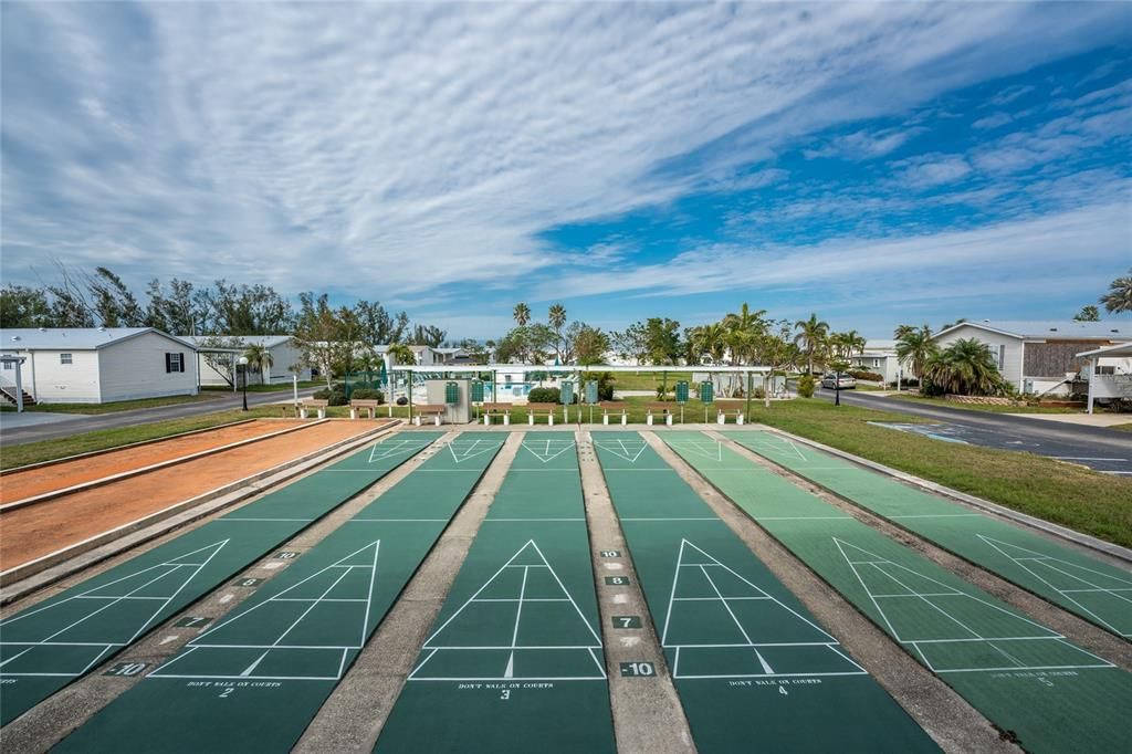 For Sale: $165,000 (2 beds, 2 baths, 1008 Square Feet)