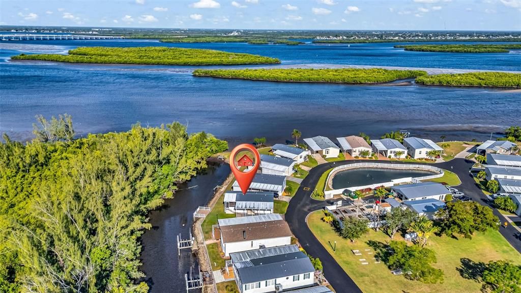 For Sale: $165,000 (2 beds, 2 baths, 1008 Square Feet)