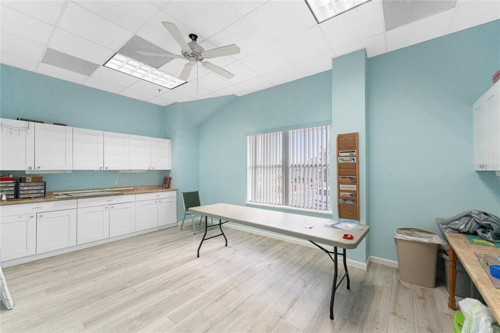 For Sale: $165,000 (2 beds, 2 baths, 1008 Square Feet)