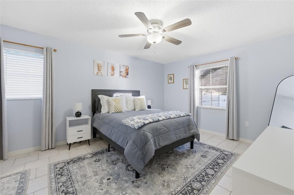 For Sale: $399,900 (3 beds, 2 baths, 1557 Square Feet)