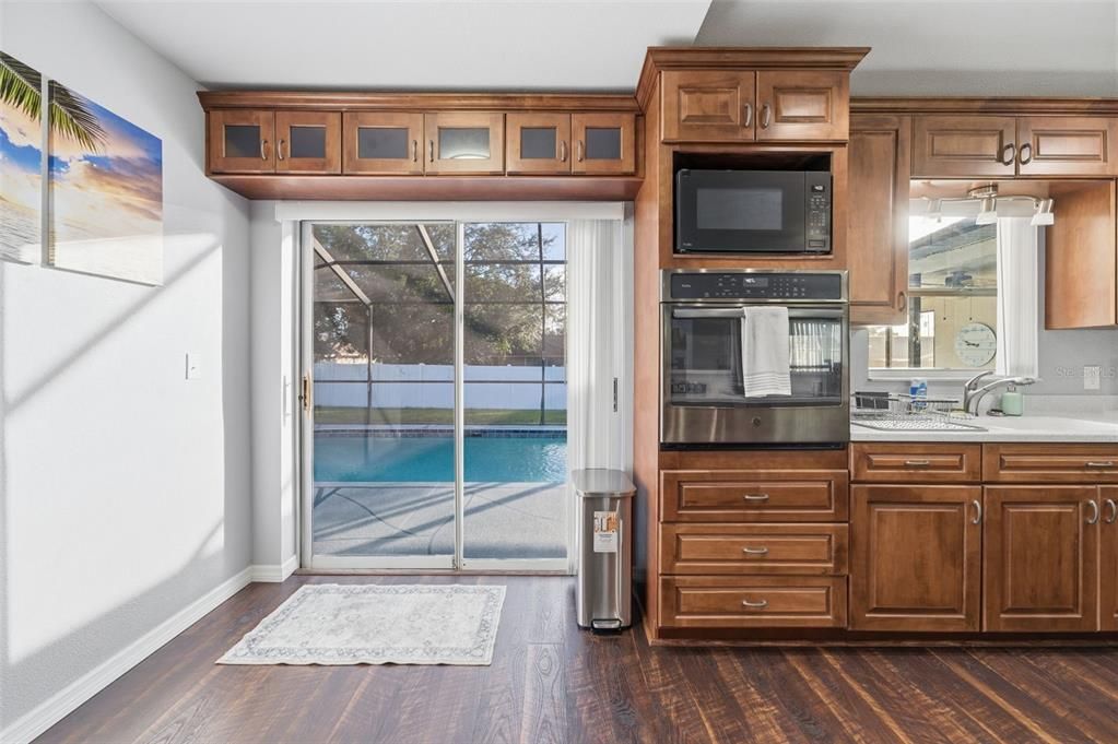 For Sale: $399,900 (3 beds, 2 baths, 1557 Square Feet)