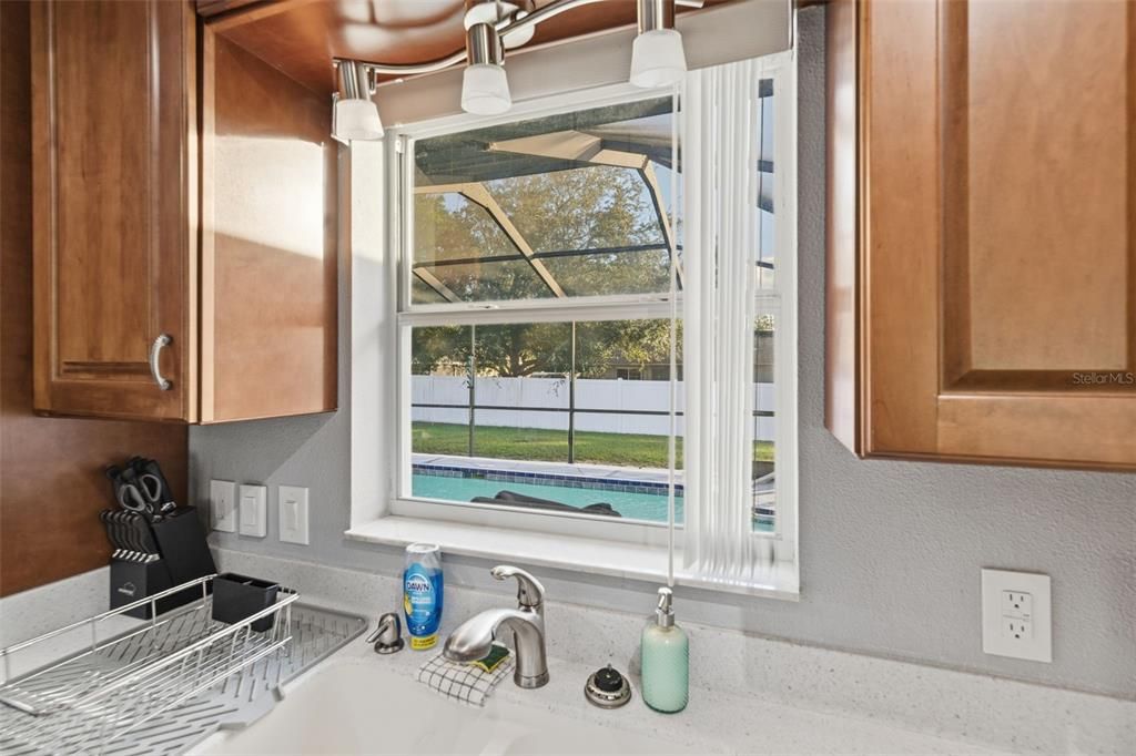 For Sale: $399,900 (3 beds, 2 baths, 1557 Square Feet)