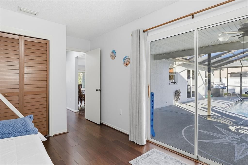 For Sale: $399,900 (3 beds, 2 baths, 1557 Square Feet)