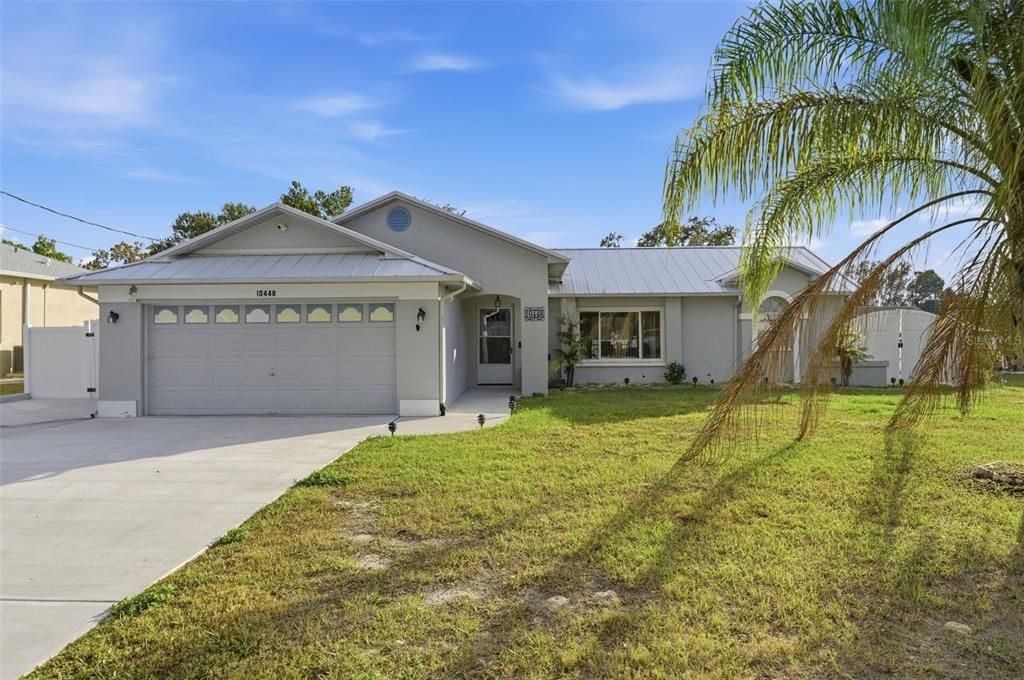 For Sale: $399,900 (3 beds, 2 baths, 1557 Square Feet)