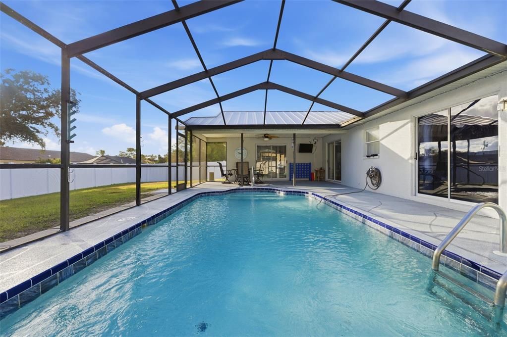 For Sale: $399,900 (3 beds, 2 baths, 1557 Square Feet)