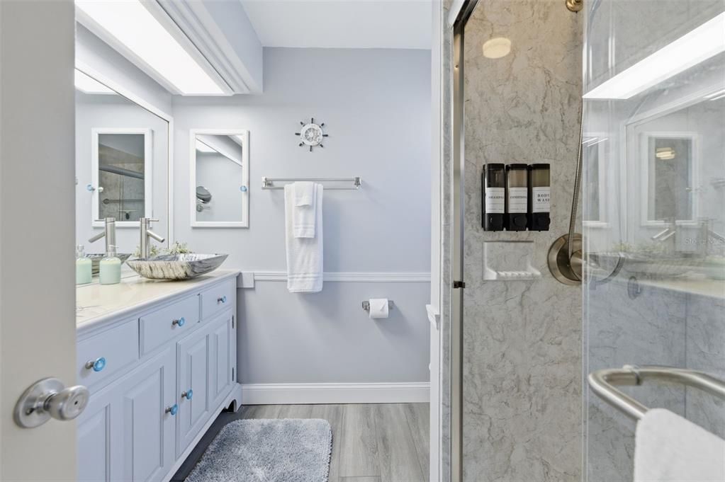 For Sale: $399,900 (3 beds, 2 baths, 1557 Square Feet)