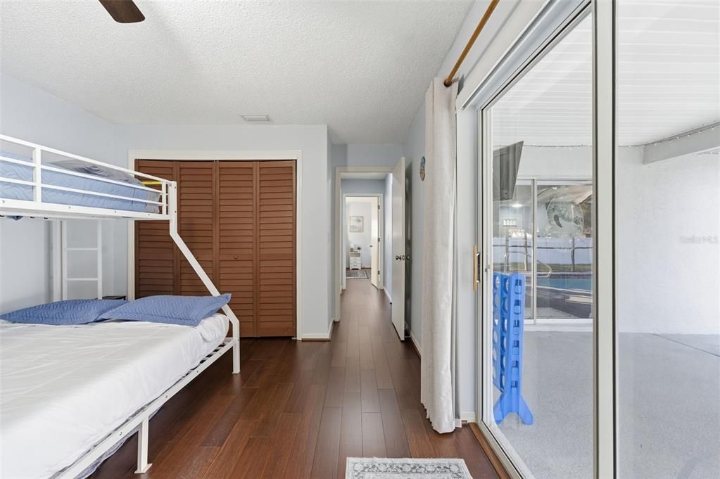 For Sale: $399,900 (3 beds, 2 baths, 1557 Square Feet)