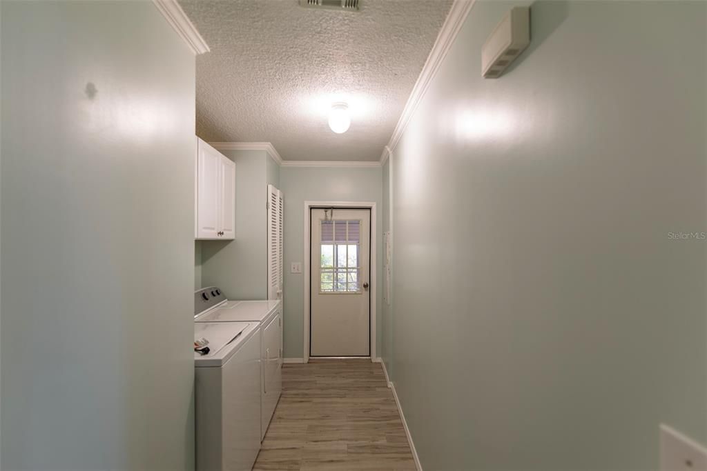 En Venta: $399,900 (4 camas, 2 baños, 2077 Pies cuadrados)