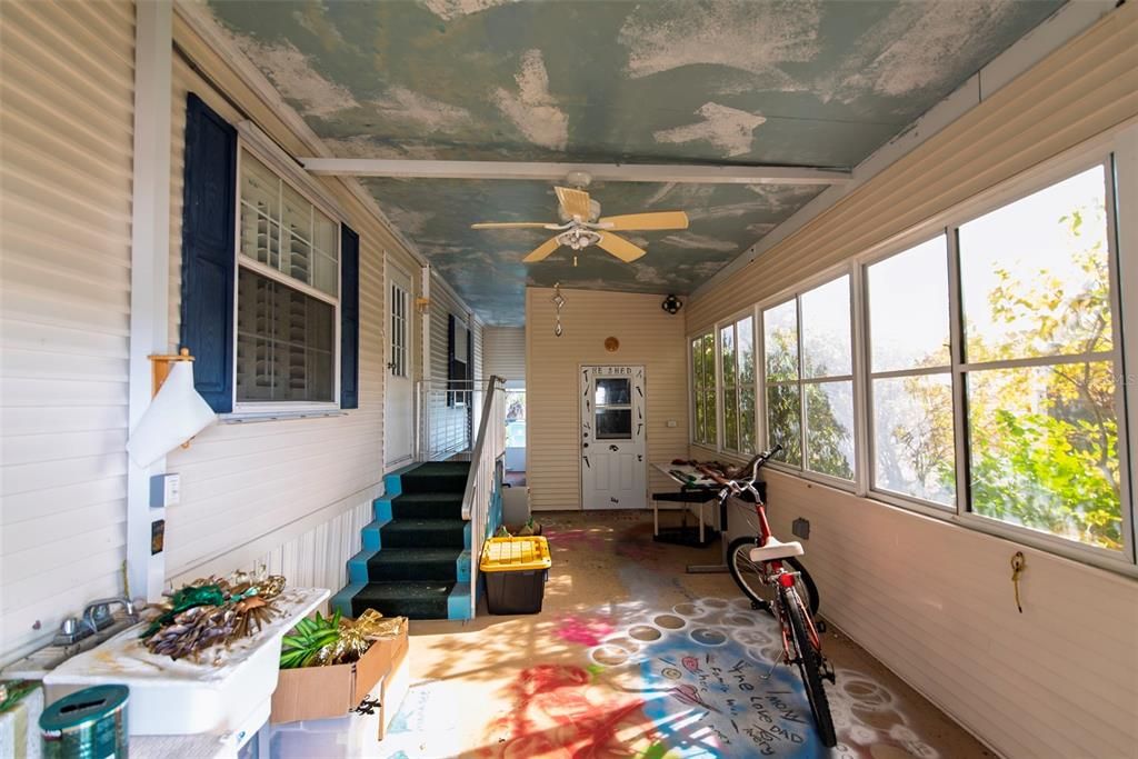 En Venta: $399,900 (4 camas, 2 baños, 2077 Pies cuadrados)