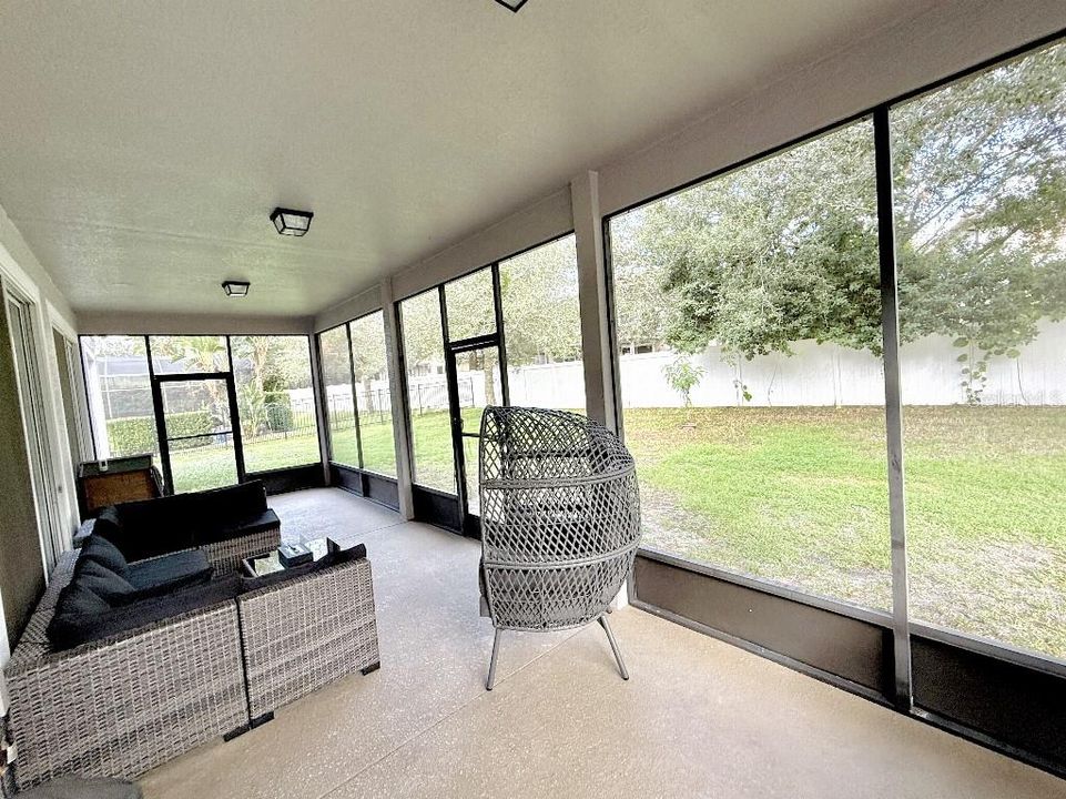 Activo con contrato: $544,999 (5 camas, 3 baños, 3028 Pies cuadrados)