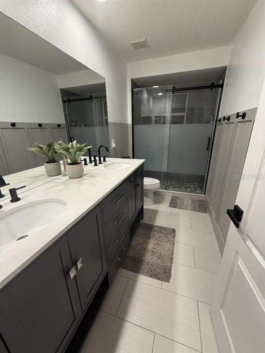 For Sale: $544,999 (5 beds, 3 baths, 3028 Square Feet)