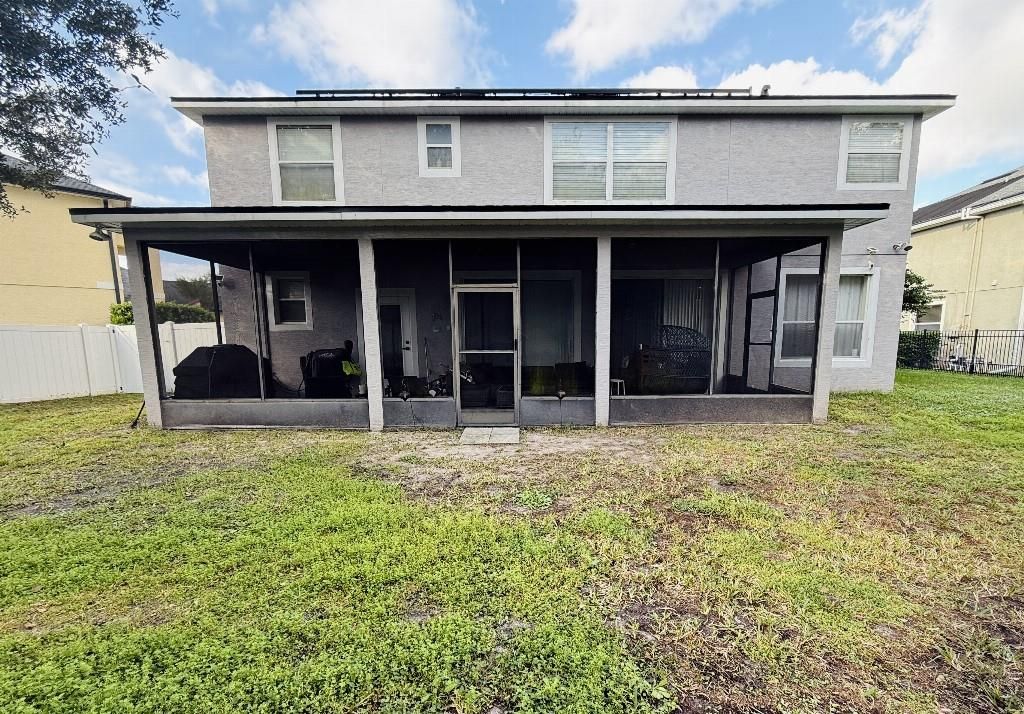 Activo con contrato: $544,999 (5 camas, 3 baños, 3028 Pies cuadrados)