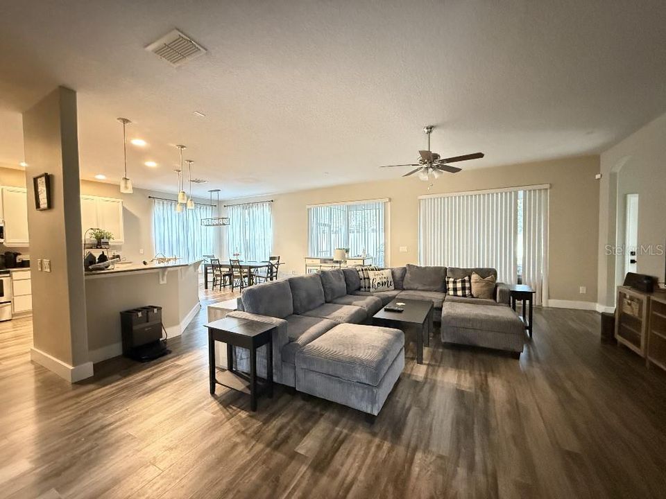 For Sale: $544,999 (5 beds, 3 baths, 3028 Square Feet)