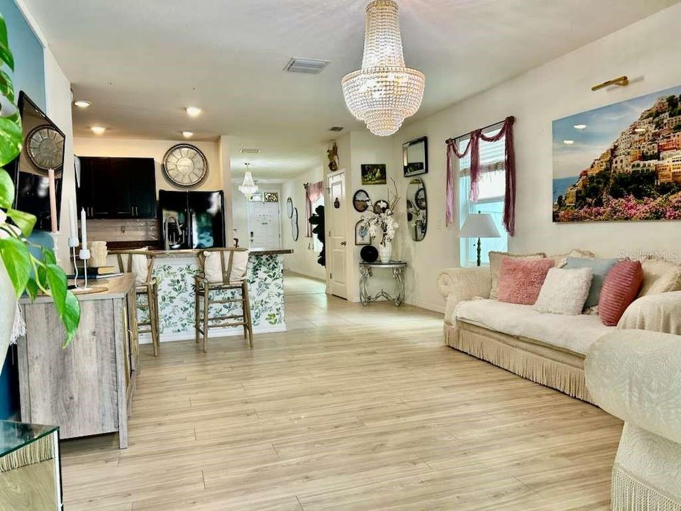 待售: $285,800 (3 贝兹, 2 浴室, 1516 平方英尺)