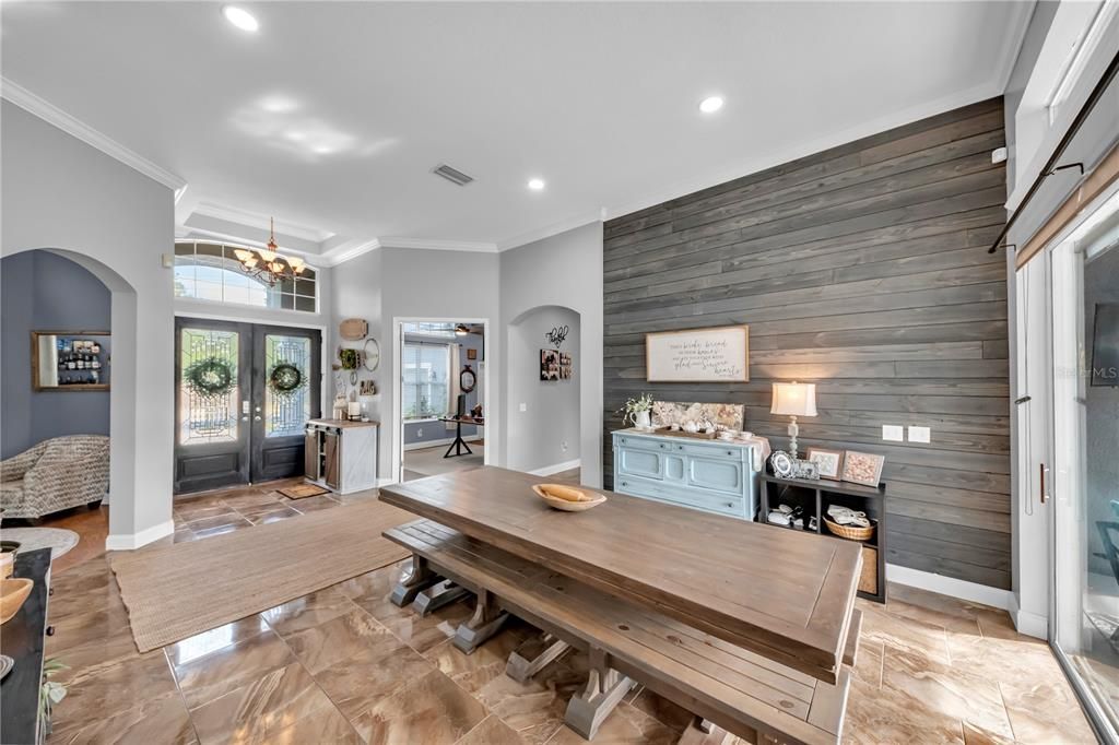 En Venta: $725,000 (4 camas, 3 baños, 2973 Pies cuadrados)