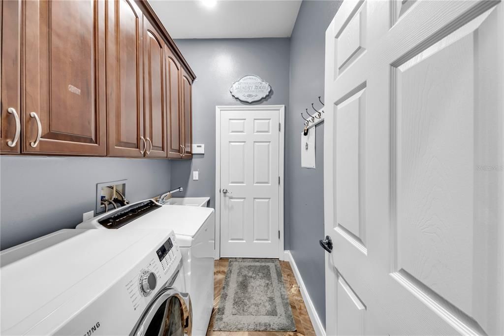 En Venta: $725,000 (4 camas, 3 baños, 2973 Pies cuadrados)