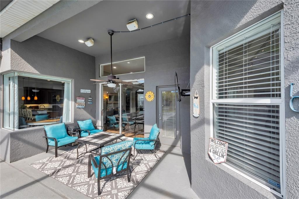 En Venta: $725,000 (4 camas, 3 baños, 2973 Pies cuadrados)